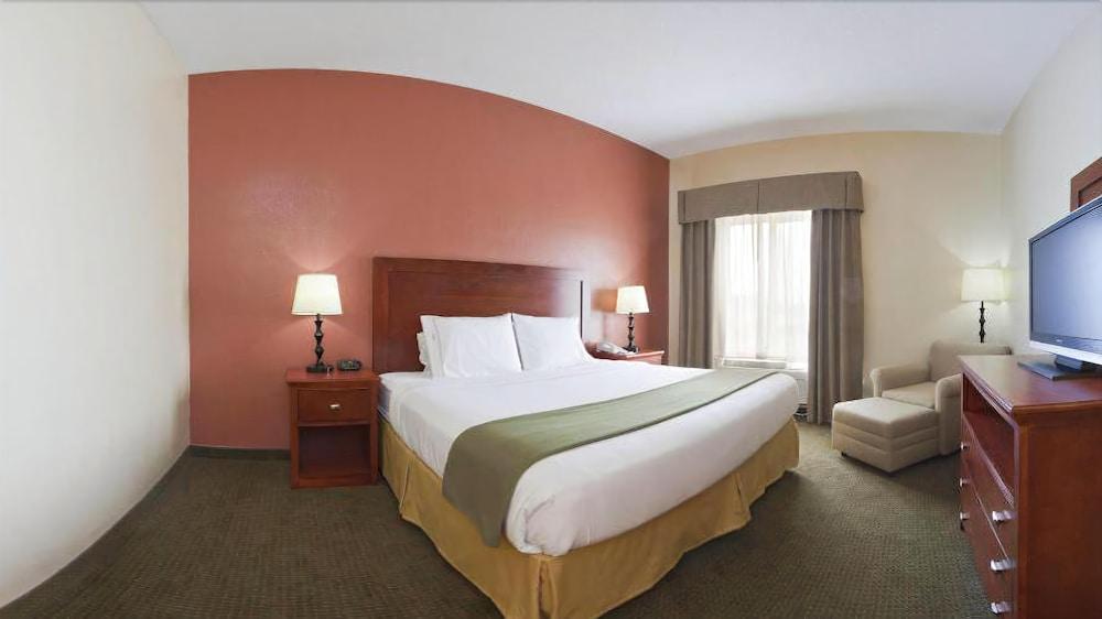 Holiday Inn Express Hotel & Suites Bedford By Ihg Exteriér fotografie