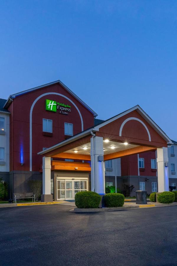Holiday Inn Express Hotel & Suites Bedford By Ihg Exteriér fotografie