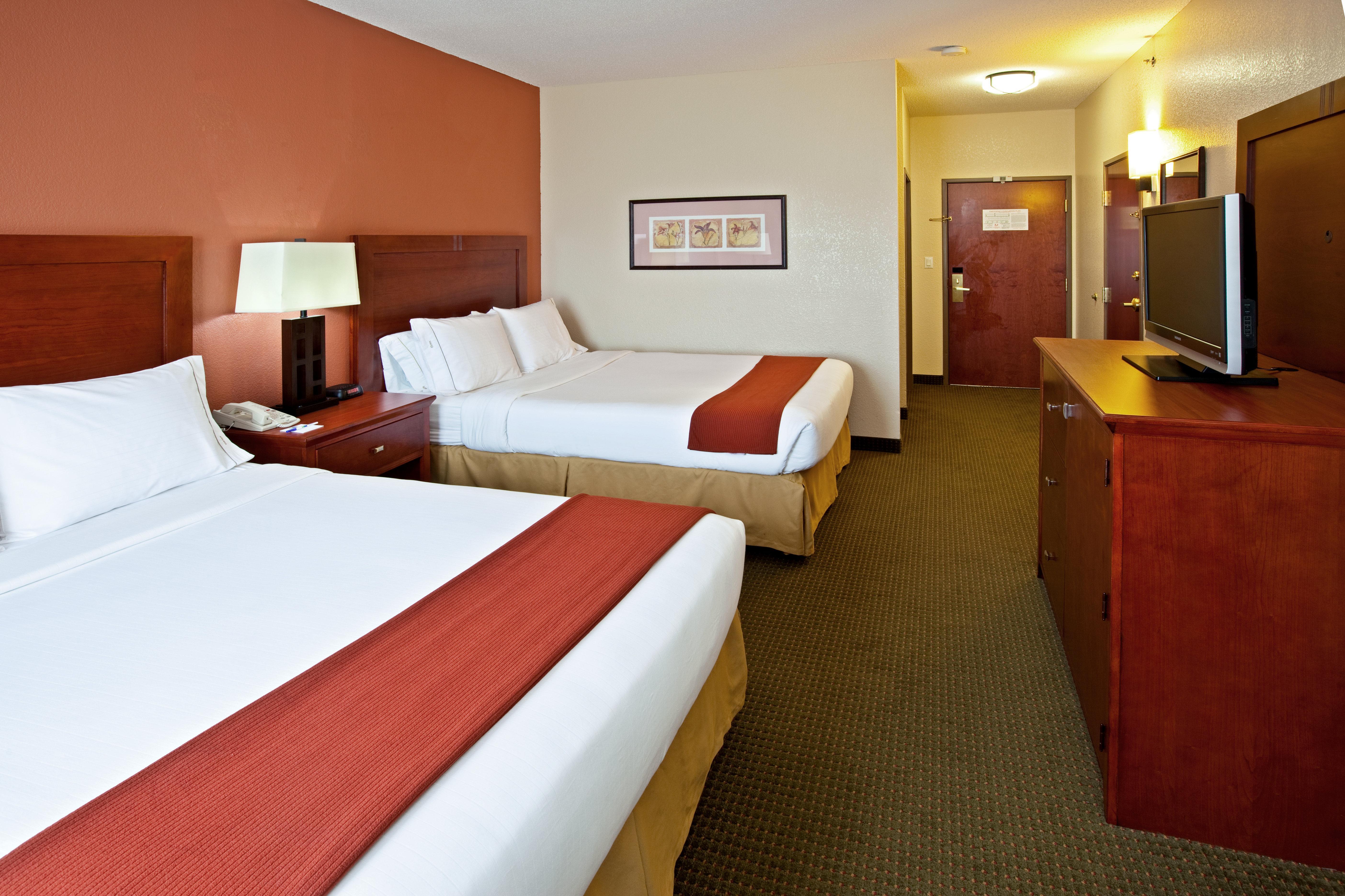 Holiday Inn Express Hotel & Suites Bedford By Ihg Exteriér fotografie
